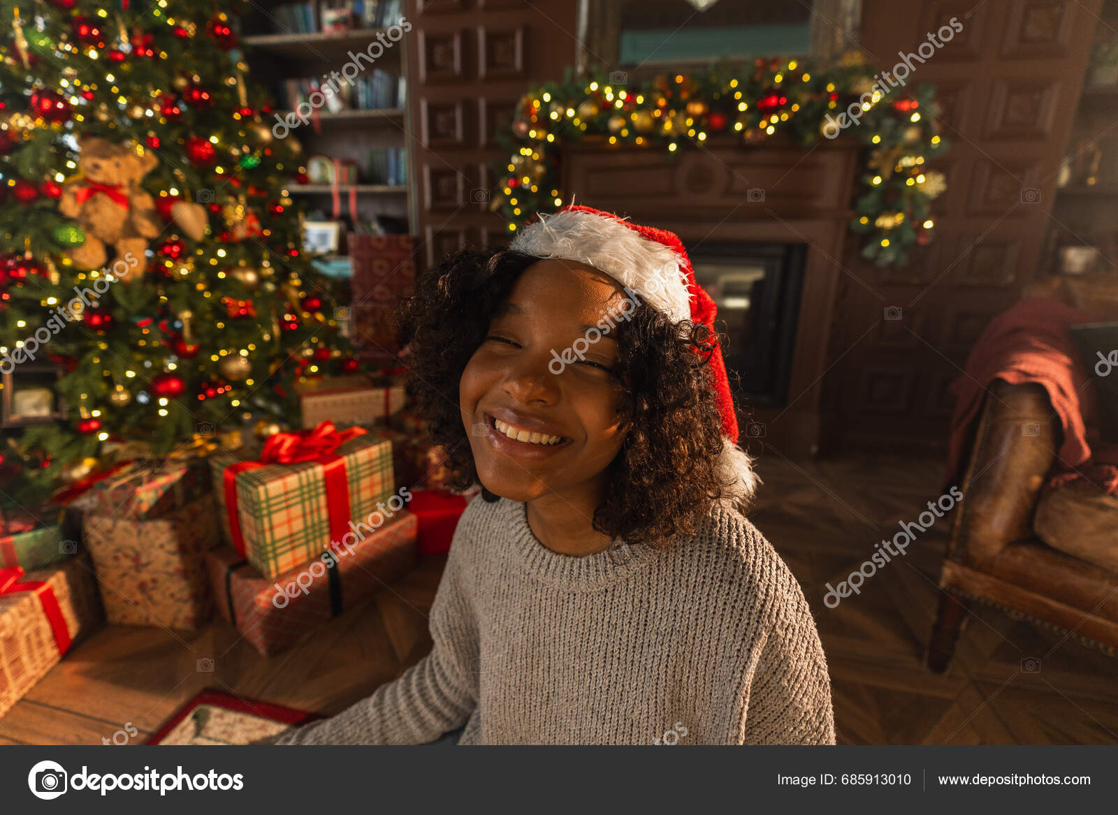 Merry Christmas African American Woman Smiling Christmas Tree Classical