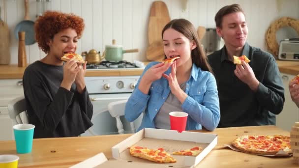 Home Party Overjoyed Diverse Friends Eating Ordered Pizza Home Party — Stock Video