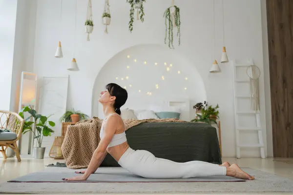 Yoga Fitness Workout Training Woman Practicing Yoga Home Woman Doing Imagem De Stock