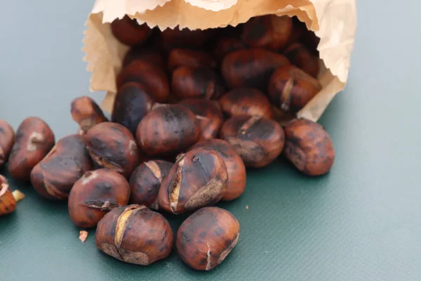Bag Roasted Chestnuts Peel — Stock Photo, Image