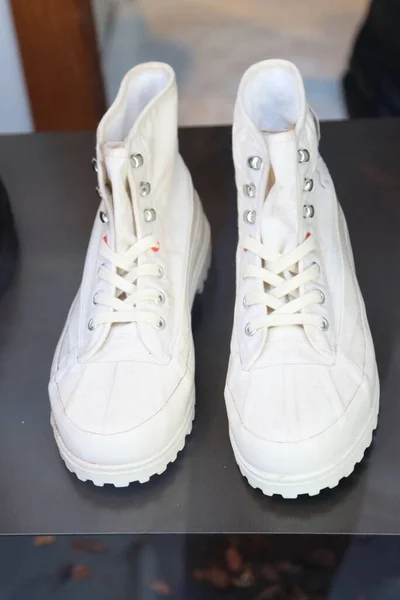 Clothing Unisex Sports Shoes White — Stock Photo, Image