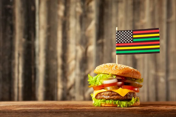 Classic American Burger Alternative African American Juneteenth Flag Top Old — Stock Photo, Image