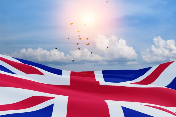 Bandeiras Nacionais Reino Unido Com Aves Voadoras Céu Azul Antecedentes — Fotografia de Stock
