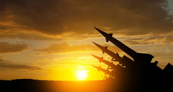 Missiles Aimed Sky Sunset Nuclear Bomb Chemical Weapons Missile Defense — Stock Photo, Image