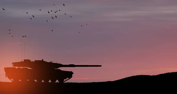 Silueta Tanku Pozadí Zapadajícího Slunce Vojenské Stroje — Stock fotografie