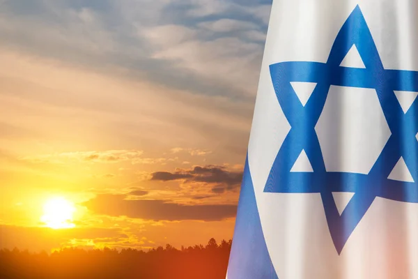Israel Flag Star David Cloudy Sky Background Sunset Patriotic Concept — ストック写真