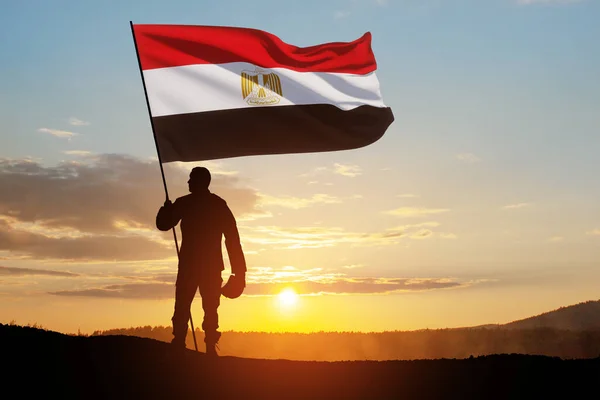 Silhouette Solider Egypt Flag Sunrise Desert Concept Armed Forces Egypt — ストック写真