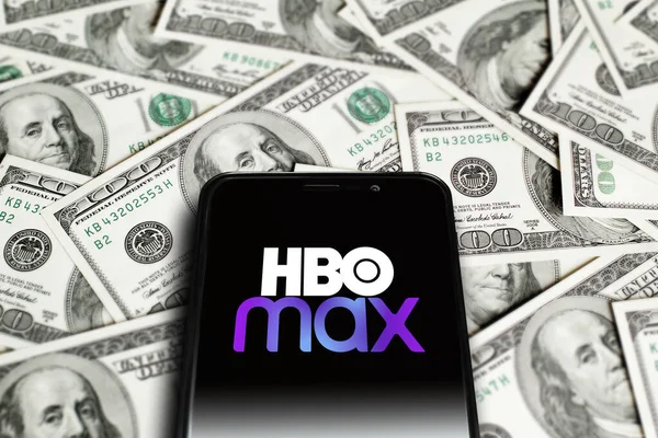 Логотип Hbo Max Экране Смартфона Фоне Долларов Макс Американский Подписной — стоковое фото