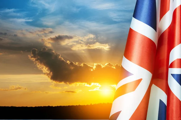 Bandeiras Nacionais Reino Unido Mastro Bandeira Fundo Céu Por Sol — Fotografia de Stock