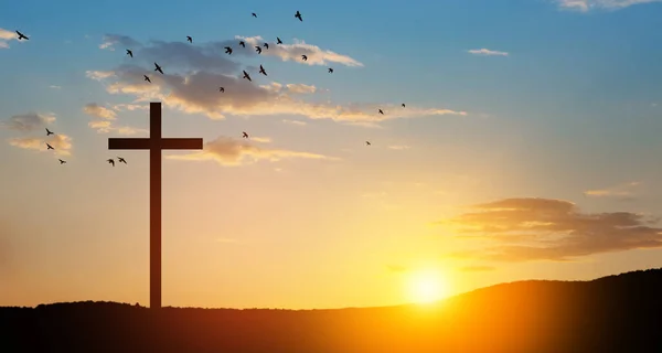 Christian Cross Hill Outdoors Sunrise Resurrection Jesus Concept Photo — Fotografia de Stock