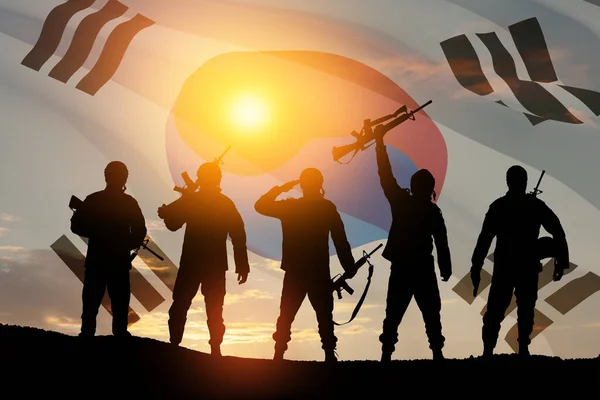 Katonák Sziluettjei Tisztelegnek Napfelkelte Naplemente Dél Koreai Zászló Előtt Koncepció — Stock Fotó
