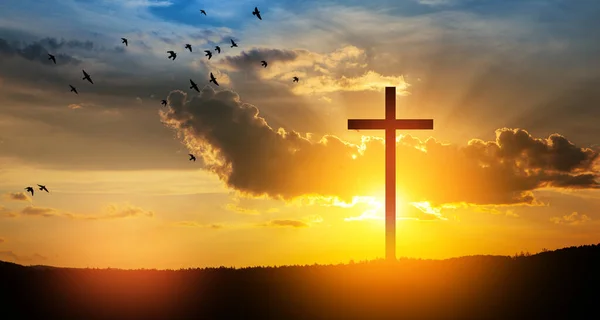 Cruz Cristiana Colina Aire Libre Amanecer Resurrección Jesús Concepto Foto — Foto de Stock