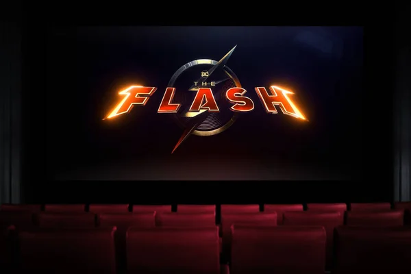 Ταινία Flash Στον Κινηματογράφο Βλέποντας Μια Ταινία Στο Σινεμά Astana — Φωτογραφία Αρχείου
