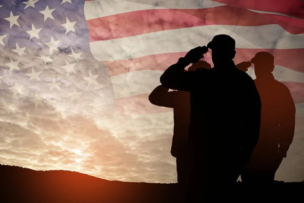 Silhouettes Soldiers Saluting Background Sunset Sunrise Usa Flag Close Greeting — Stock Photo, Image