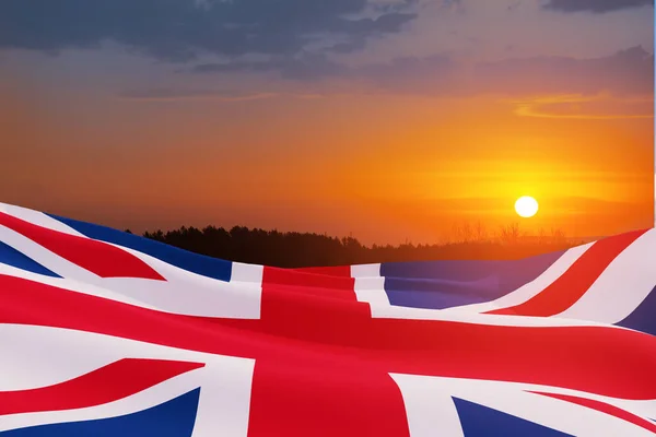 Bandeiras Nacionais Reino Unido Fundo Céu Por Sol Antecedentes Com — Fotografia de Stock