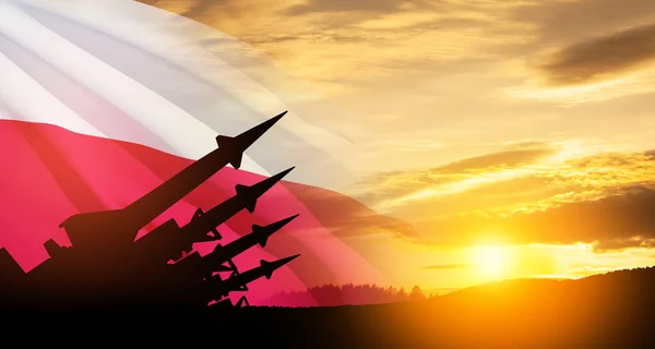 Les Missiles Visent Ciel Coucher Soleil Avec Drapeau Polonais Bombe — Photo