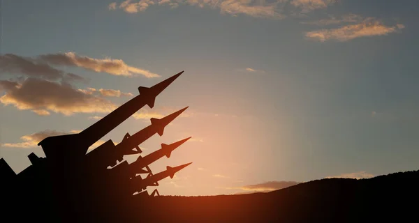 Die Raketen Zielen Bei Sonnenuntergang Den Himmel Atombombe Chemische Waffen — Stockfoto