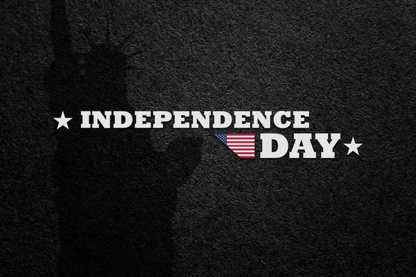 발크에 독립일은 자유의 실루엣 문자를 보냈다 기념일을 미국의 — 스톡 사진