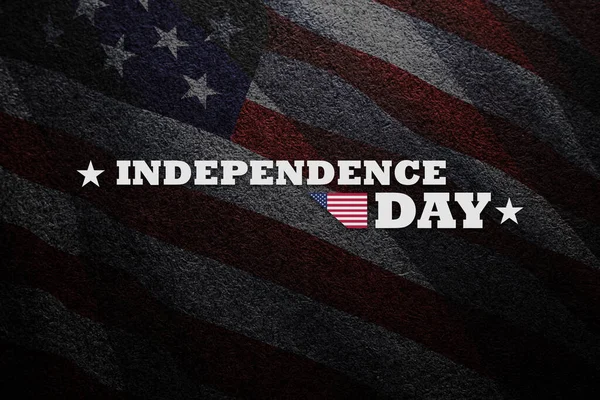 Napis Dzień Niepodległości Czarnym Teksturowanym Tle Przezroczystą Flagą Amerykańską Karta — Zdjęcie stockowe