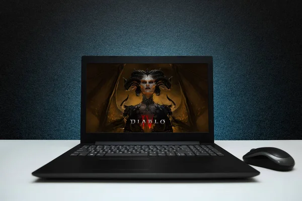 Diablo Spiel Auf Dem Bildschirm Laptop Computer Mit Maus Auf — Stockfoto
