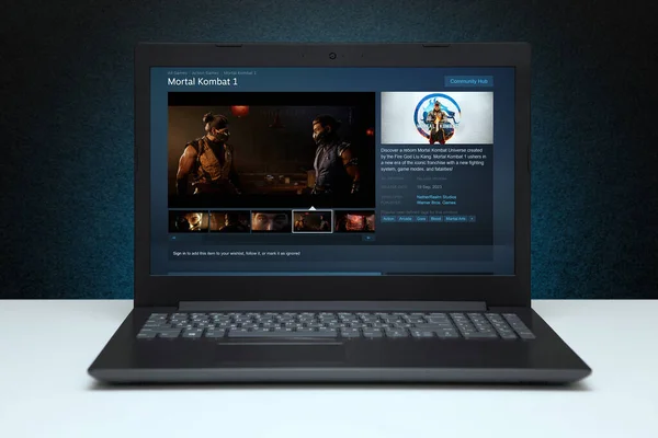 Steam Webseite Mit Mortal Kombat Spiel Auf Dem Bildschirm Laptop — Stockfoto