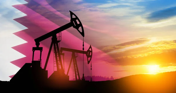 Нафтове Буріння Витісняє Пустельному Нафтовому Родовищі Прапором Катару Зміна Цін — стокове фото