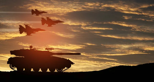 Silhouettes Katonai Tank Harci Repülőgépek Háttérben Naplemente Katonai Gépek Függetlenség — Stock Fotó