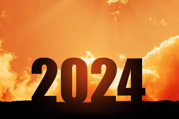 Силуэт 2024 Закатом Неба Горе Число 2024 Абстрактный Фон Концепция — стоковое фото