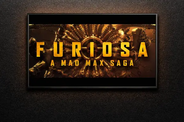 Furiosa Trailer Mad Max Saga Filme Tela Parede Texturizada Preta Fotografia De Stock