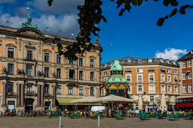 Merkez ve ünlü Kogens Nytorv Meydanı. Kopenhag Danimarka.