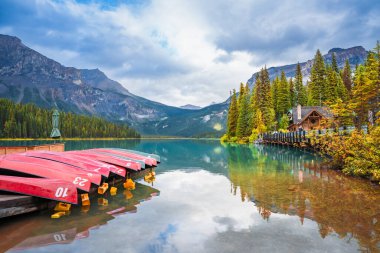 Emerald Lake, Kanada Yoho Ulusal Parkı, British Columbia