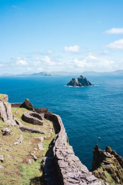 Skellig Michael ve küçük Skellig Kerry, İrlanda, Avrupa 'da. Boşluğu Kopyala