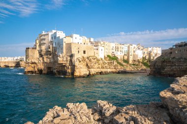 Polignano a Mare, Bari Eyaleti, Puglia, Güney İtalya 'da manzara.