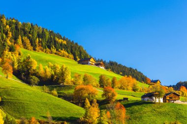 Villnoess Funes Valley, Sonbahar Manzaraları, Trentino, İtalya. Yüksek kalite fotoğraf