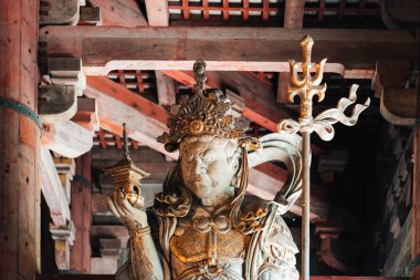 Japonya, Nara 'daki Todai-ji Tapınağı' ndaki koruyucu heykel şeytandan korur..