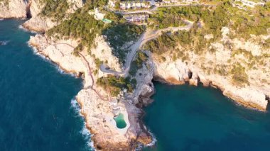 İtalya, Toskana 'daki Monte Argentario' daki lüks sahil şeridi. Yüksek kalite 4k görüntü