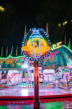 Şehirdeki eğlence parkı.