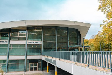hannover indoor swimming pool