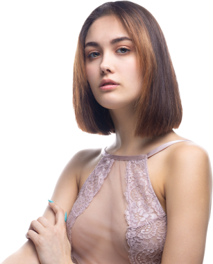 Zarif, çıplak, güzel, seksi bir kadın. Moda mankeni kızın güzel portresi.