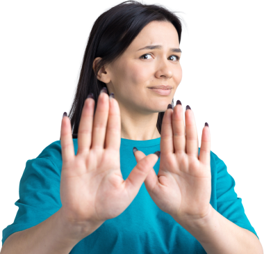 Rahatsız edici güzel esmer portresi, el hareketlerini durdurmak için kaldırıyor. Bu kadar yeter, teşekkürler..