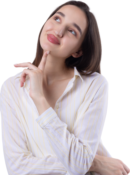 Beyaz arka planda soyutlanmış, düşünen güzel bir genç kadının portresi.