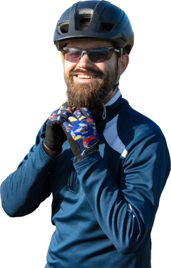 Pantolon ve yün ceketli bisikletçi modern karbon donanımlı bir motorsikletle off-road 'a biniyor..