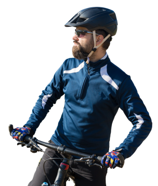 Pantolon ve yün ceketli bir bisikletçi modern karbon donanımlı bir motorsikletle off-road 'a biniyor. Adam parkta bir kütüğün üzerinde dinleniyor, uzaklığa bakıyor..