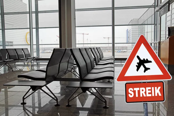 Απεργία Στο Αεροδρόμιο Σιδηροδρομικό Σταθμό Και Άλλες Μεταφορικές Εταιρείες Εικόνα Αρχείου