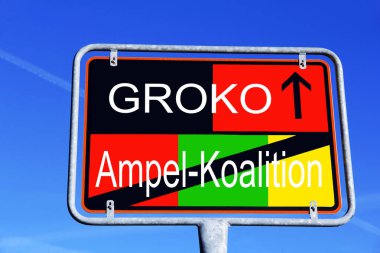 Trafik ışığı koalisyonundan Almanya 'daki Groko' ya partilerin farklı renklerinde trafik işareti