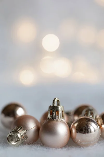Kerst Achtergrond Met Dennenappels Sneeuw Ballen — Stockfoto