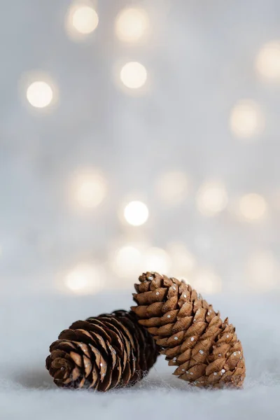 Рождественский Фон Шишками Снегом Мячами — стоковое фото