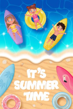 Çocuklar sörf tahtaları ve lastik halkalar üzerinde yüzerler. Yaz sahili kıyısı. Çizgi film tarzında 3d Vektör illüstrasyonu