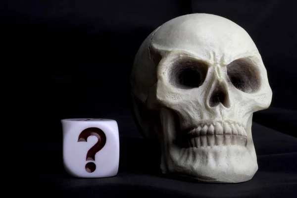 Human Skull Question Mark Symbol Black Background — Stock Photo, Image