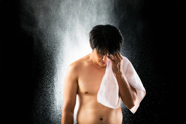 Rejuvenescimento Hydration Workout Break Homem Atleta Asiático Sem Camisa Com — Fotografia de Stock